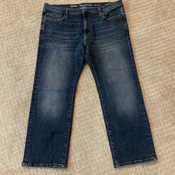 Amazon essentials Medium Denim Wash Bootcut Straight Jeans - Picture 1 of 6
